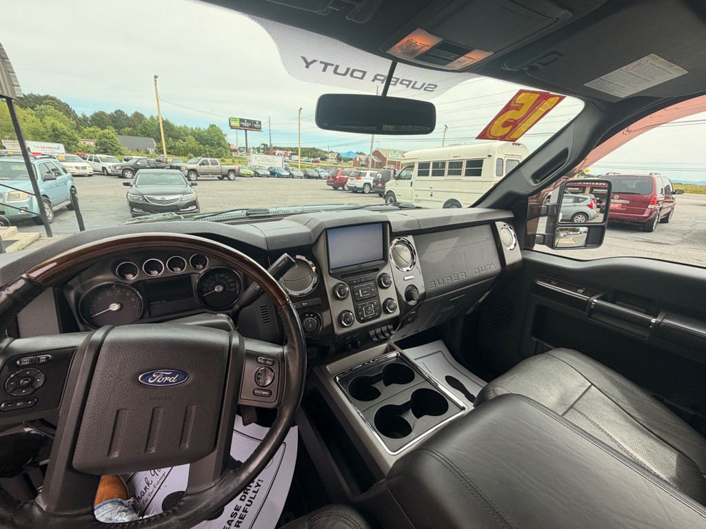2015 Ford F-250 Image 6