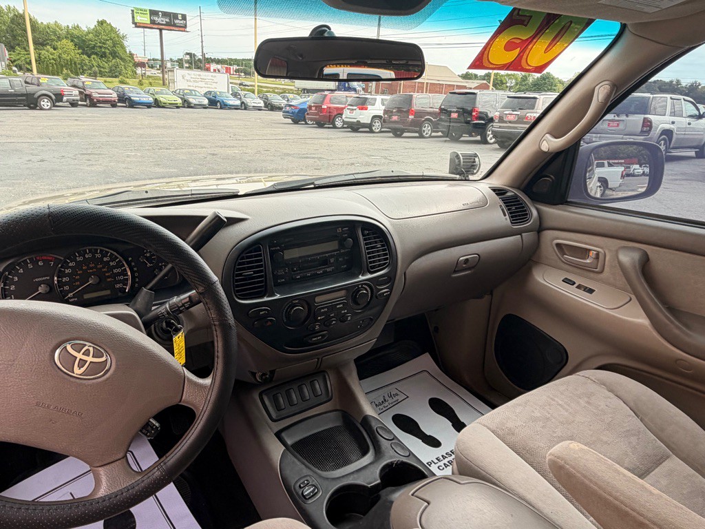 2005 Toyota Sequoia Image 6