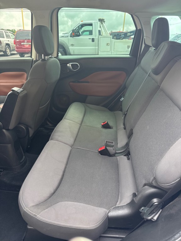 2014 FIAT 500L Image 6