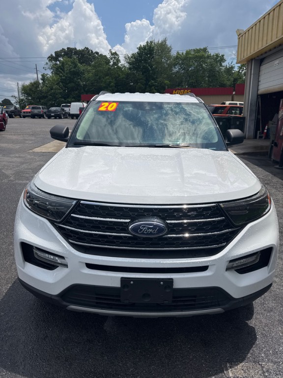 2020 Ford Explorer Image 2