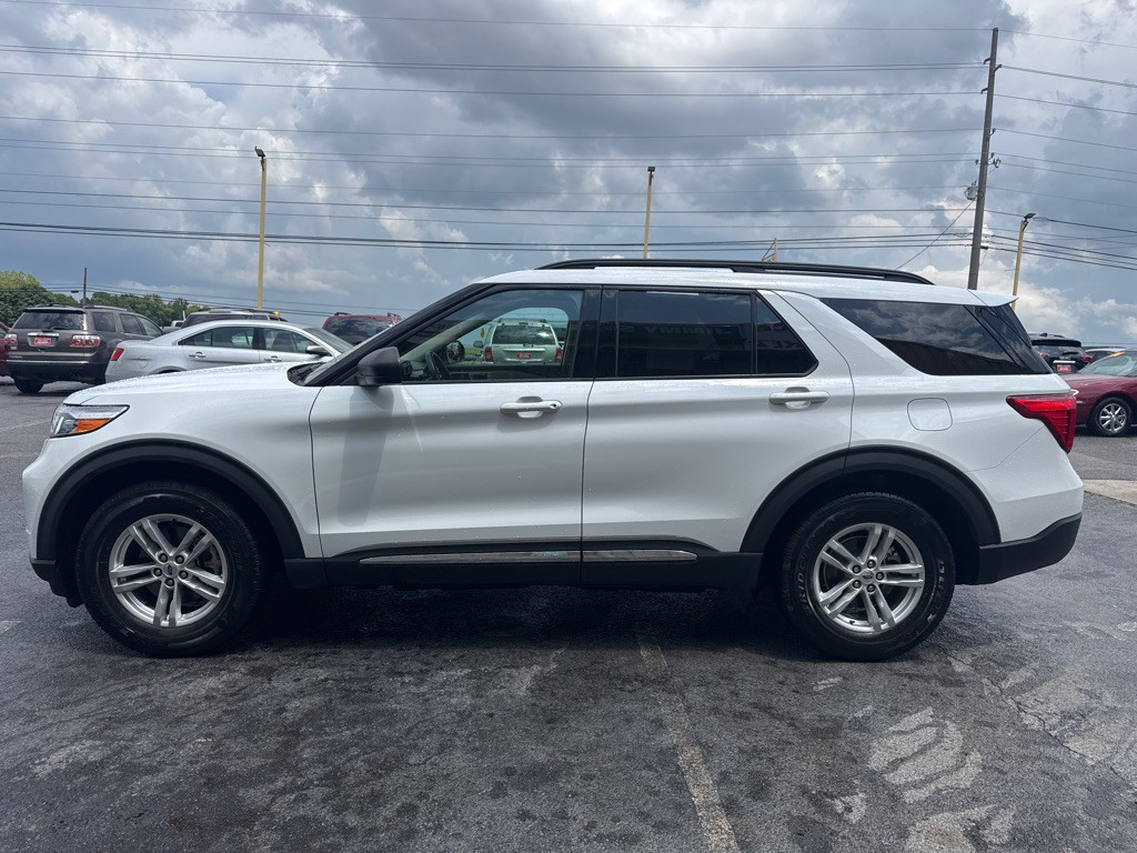 2020 Ford Explorer Image 3