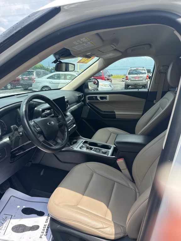 2020 Ford Explorer Image 6