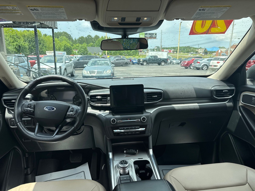 2020 Ford Explorer Image 9