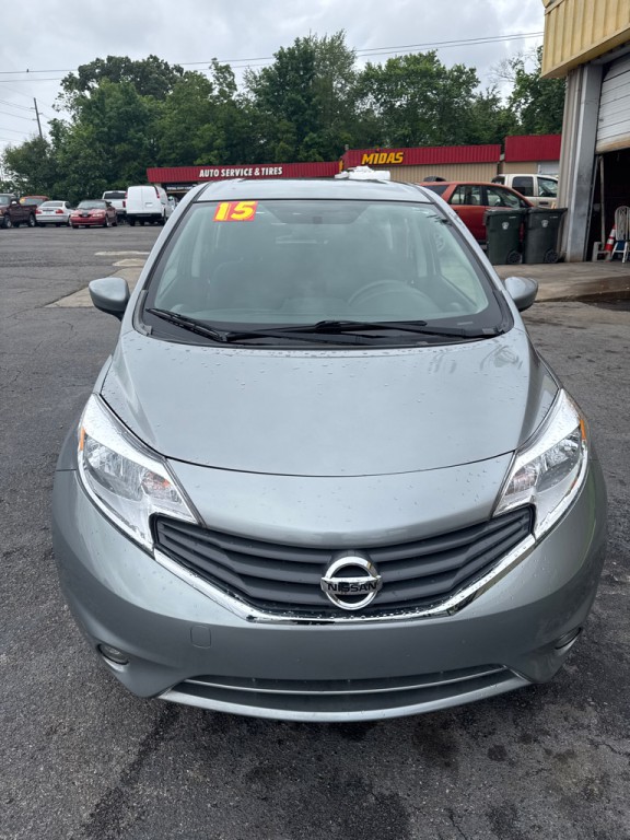 2015 Nissan Versa Image 2