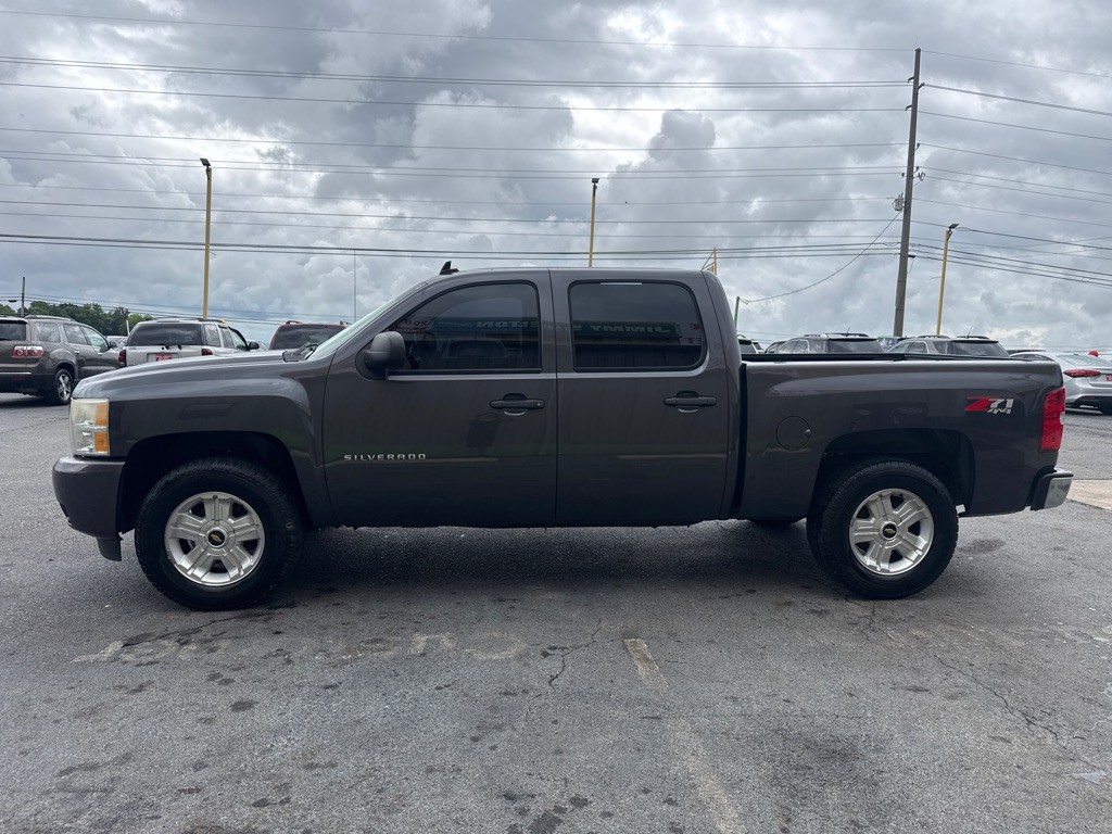2010 Chevrolet Silverado 1500 Image 3