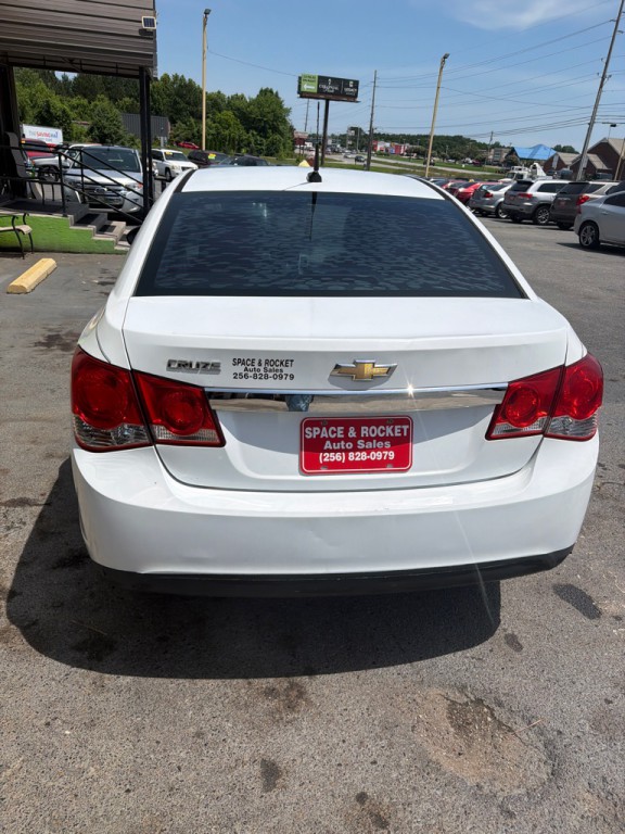 2014 Chevrolet Cruze Image 4