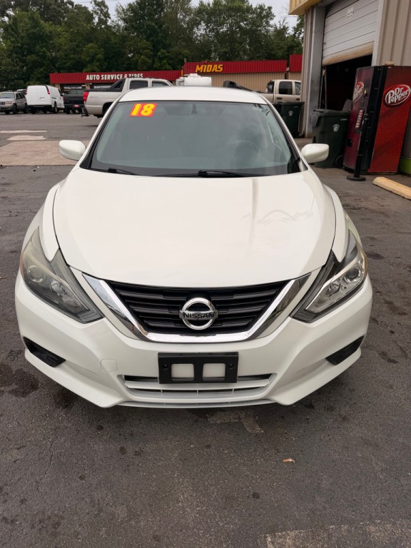2018 Nissan Altima Image 4