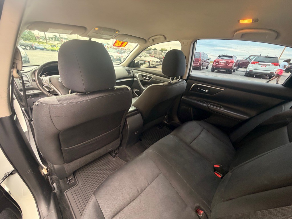 2018 Nissan Altima Image 6