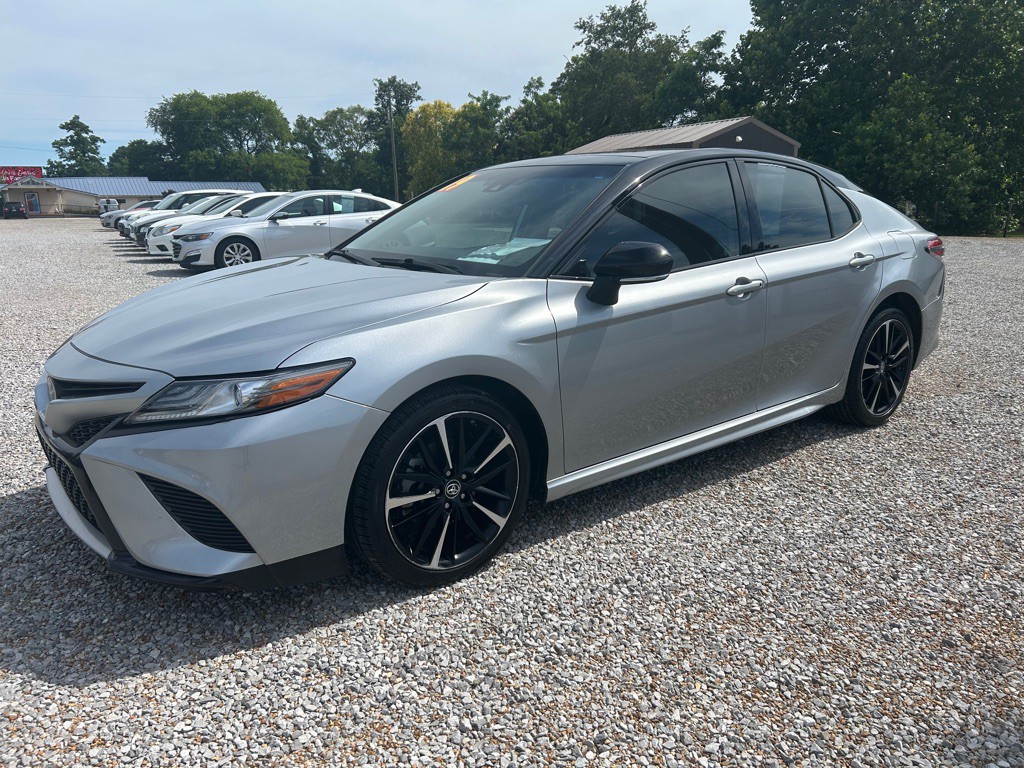 2019 Toyota Camry Image 4