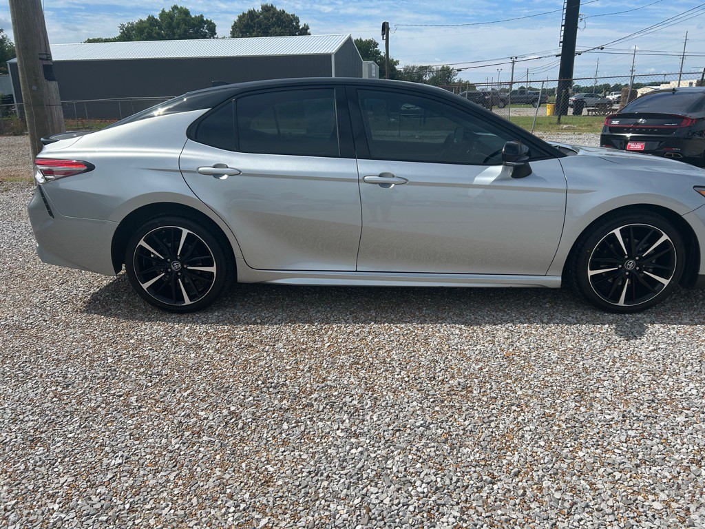 2019 Toyota Camry Image 7