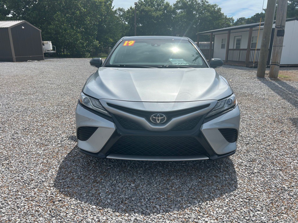 2019 Toyota Camry Image 9