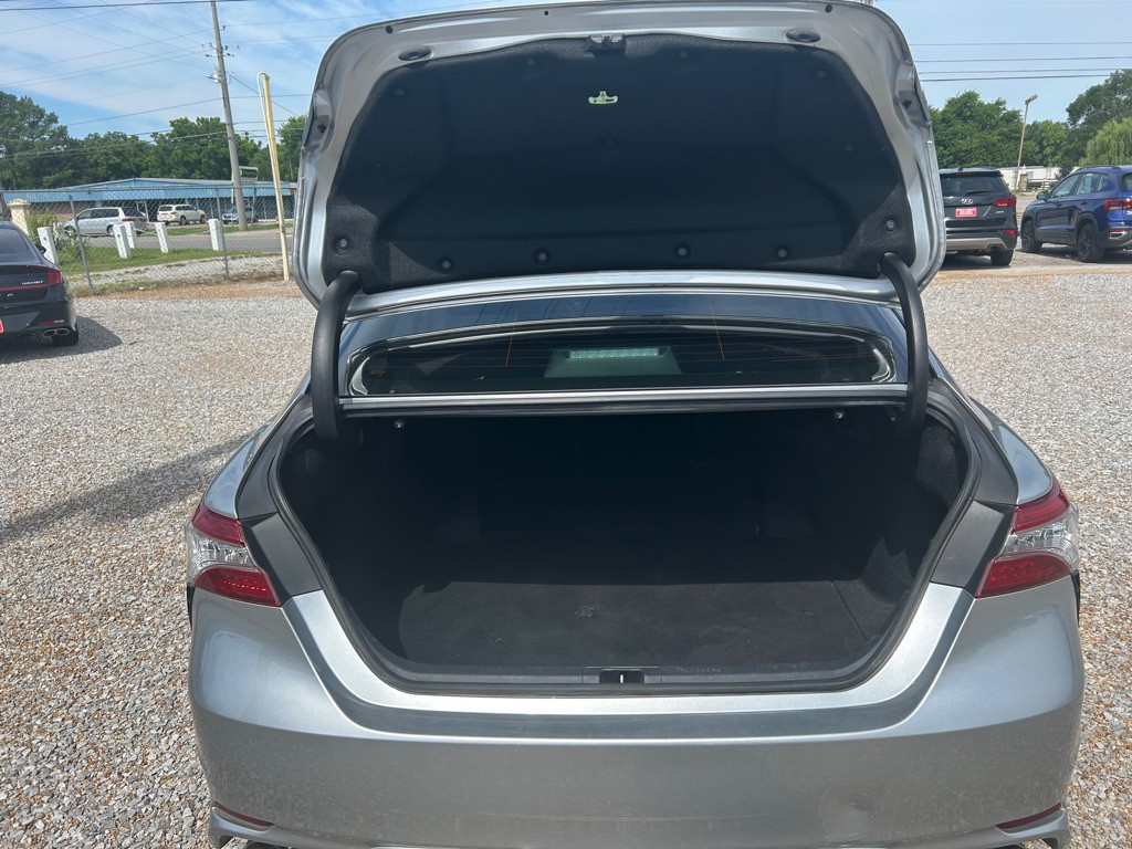 2019 Toyota Camry Image 14