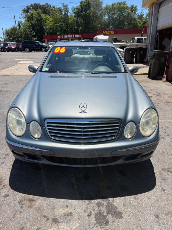 2006 Mercedes-Benz E-Class Image 2