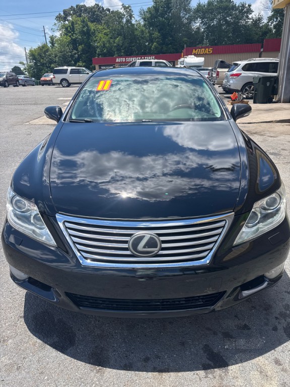2011 Lexus LS Image 2