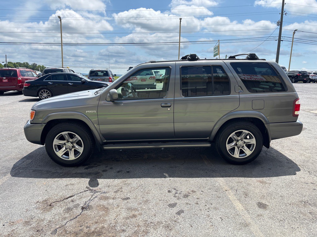 2004 Nissan Pathfinder Image 3