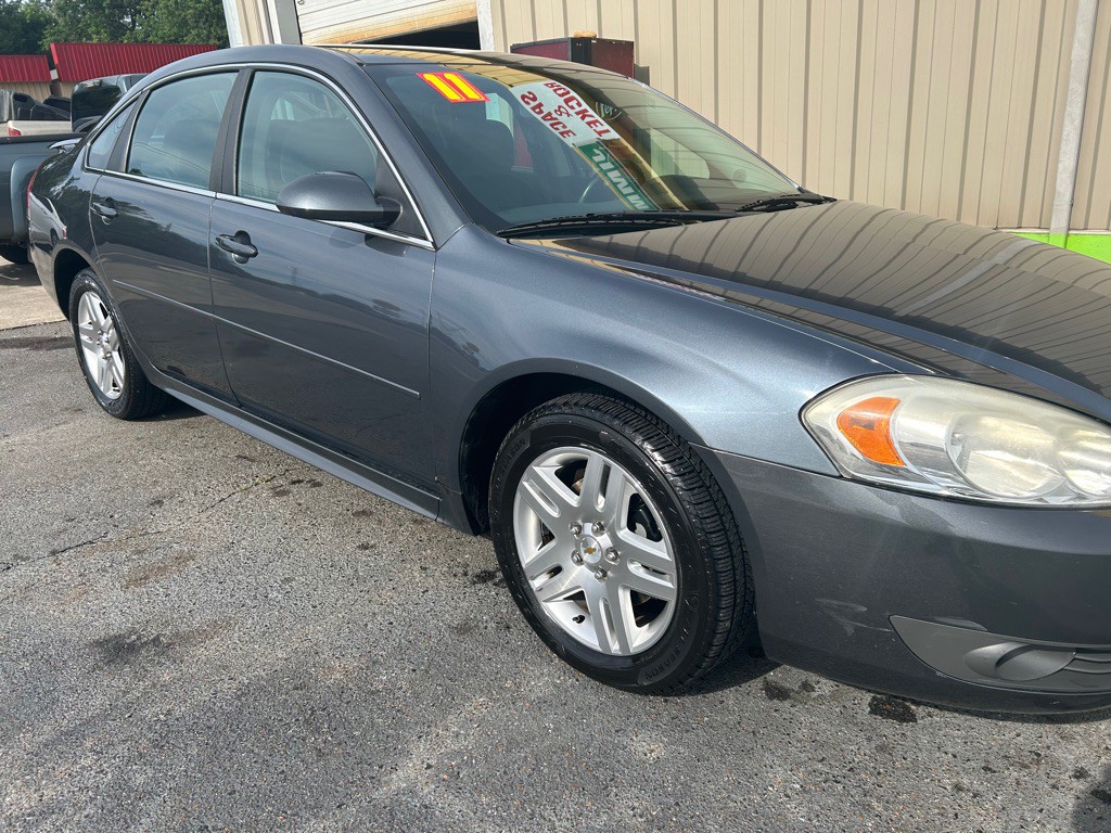 2011 Chevrolet Impala Image 3
