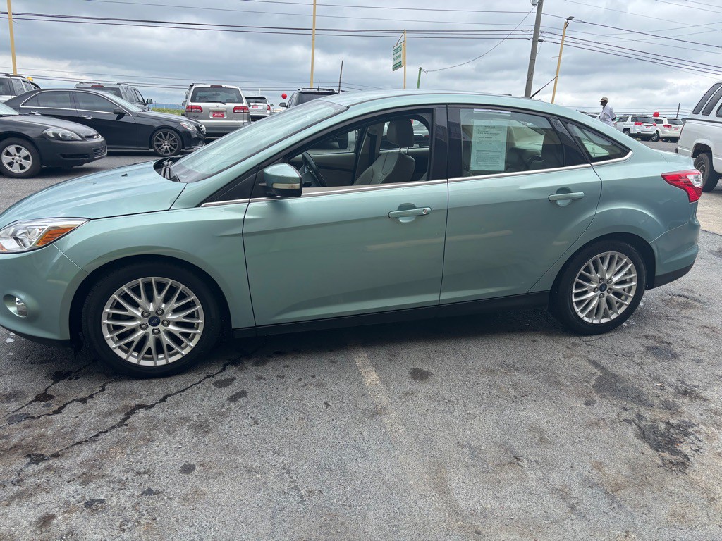 2012 Ford Focus Image 3