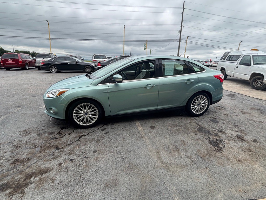 2012 Ford Focus Image 4