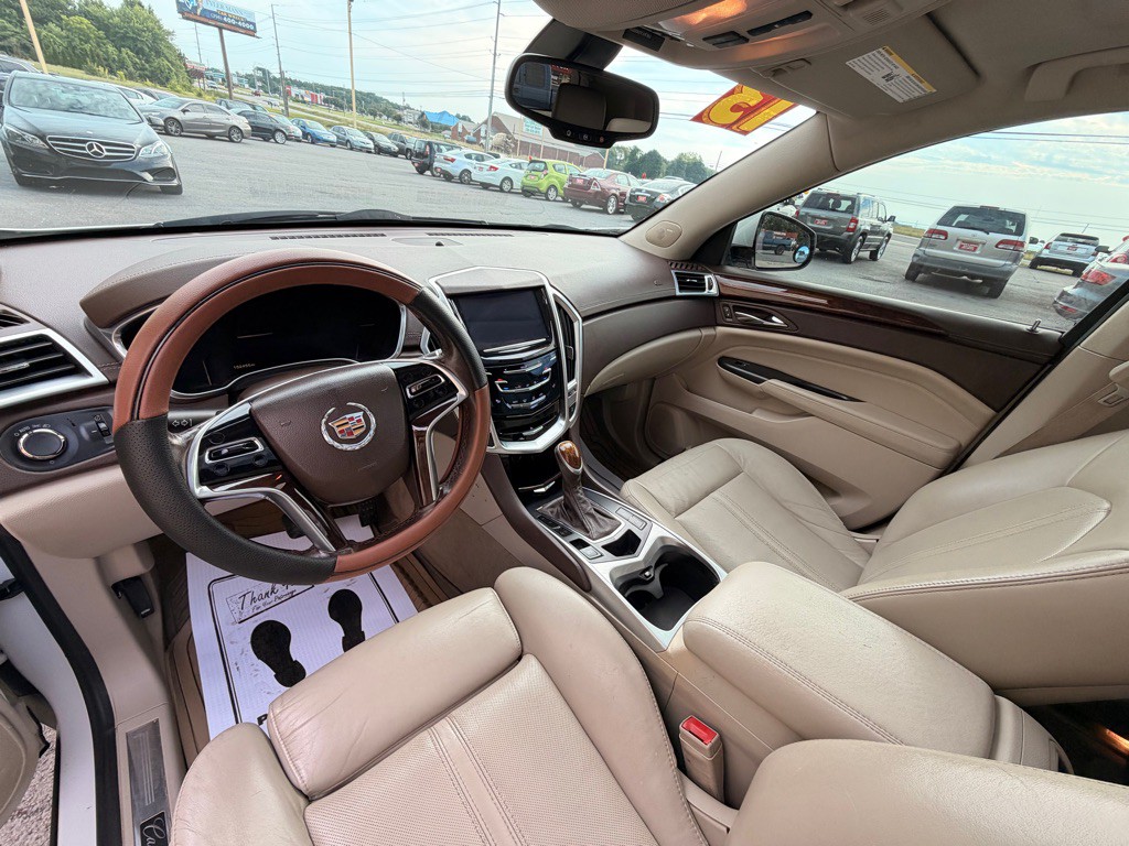 2013 Cadillac SRX Image 10