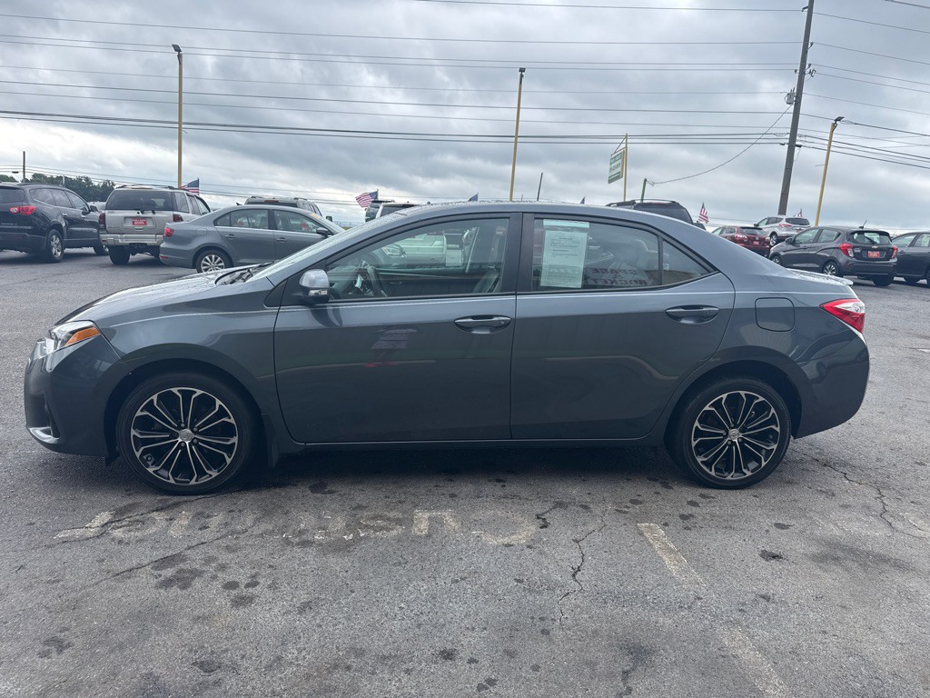 2016 Toyota Corolla Image 3