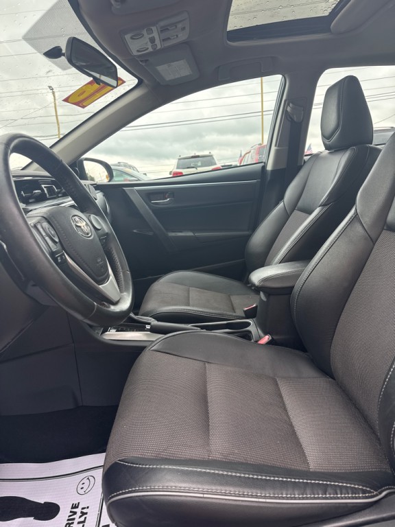 2016 Toyota Corolla Image 5