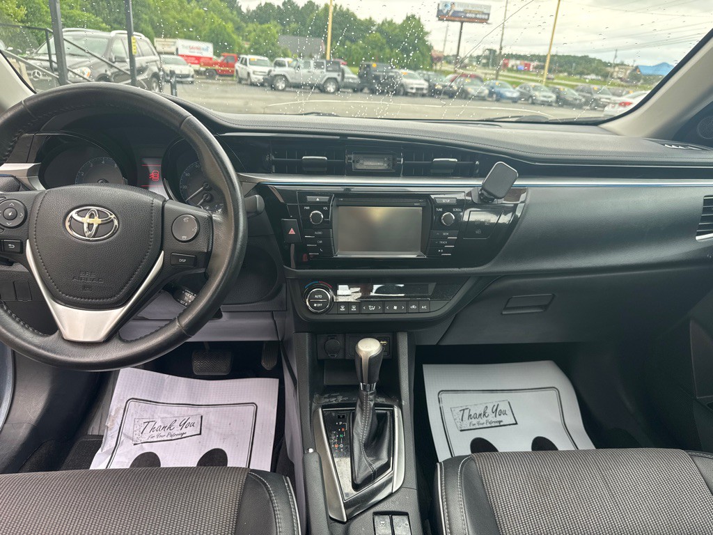 2016 Toyota Corolla Image 7