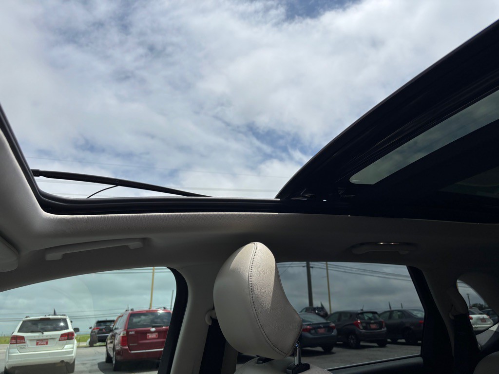 2015 Ford Edge Image 9