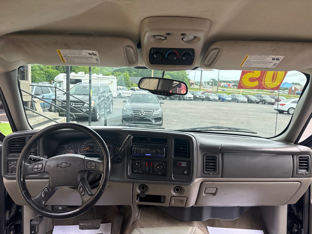 2005 Chevrolet Tahoe Image 8