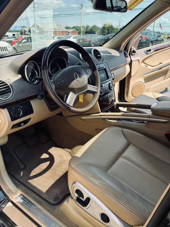 2011 Mercedes-Benz GL-Class Image 10