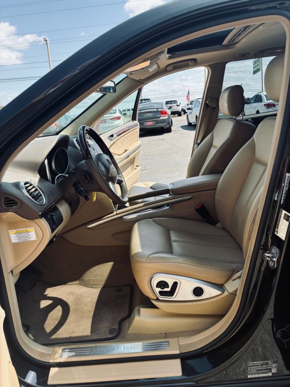 2011 Mercedes-Benz GL-Class Image 11