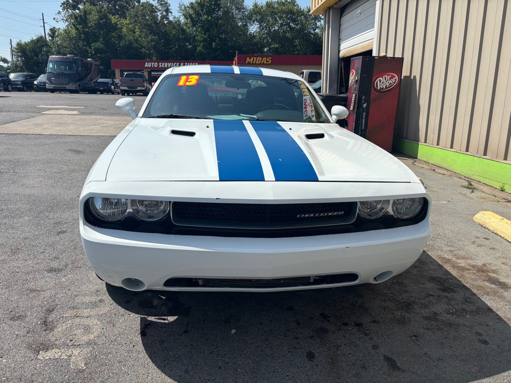 2013 Dodge Challenger Image 3