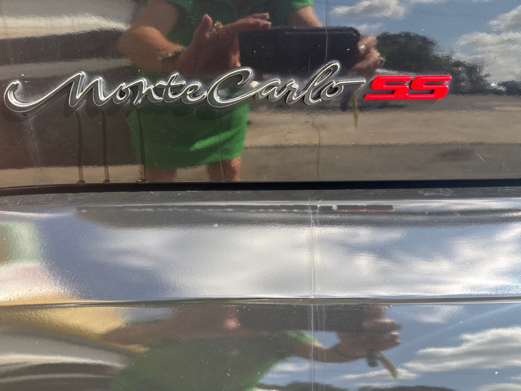 2004 Chevrolet Monte Carlo Image 13