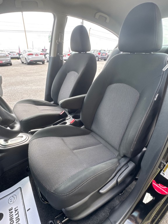 2019 Nissan Versa Image 5
