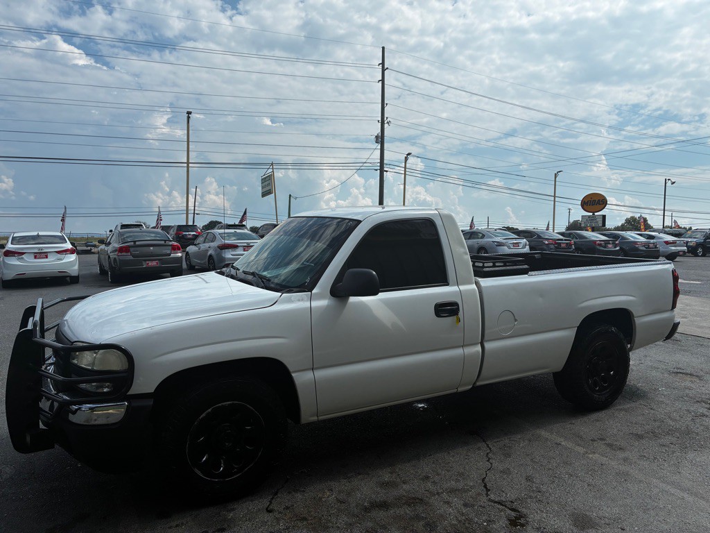 2006 GMC Sierra Image 3