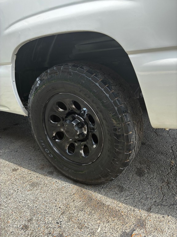 2006 GMC Sierra Image 9