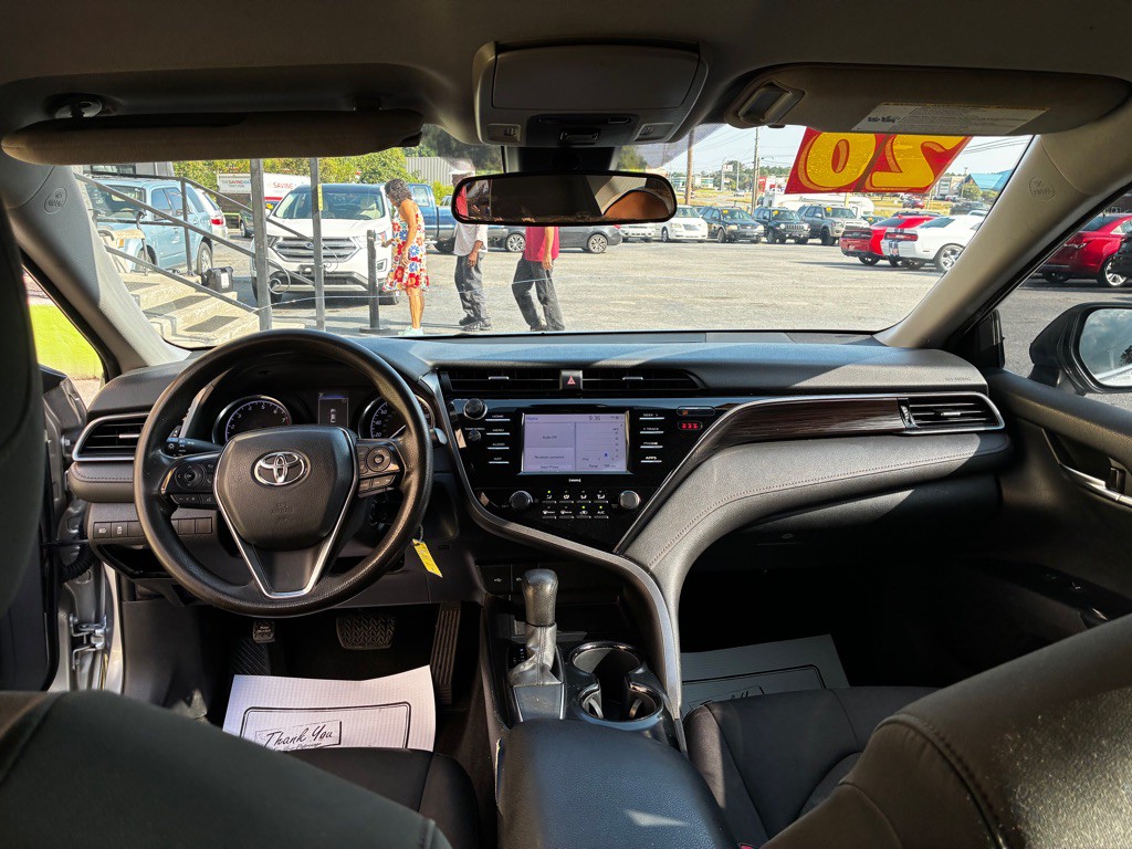 2020 Toyota Camry Image 6