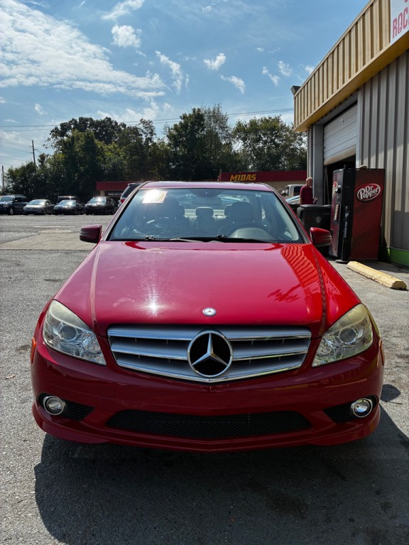 2010 Mercedes-Benz C-Class Image 2