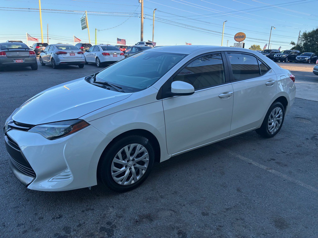 2018 Toyota Corolla Image 4