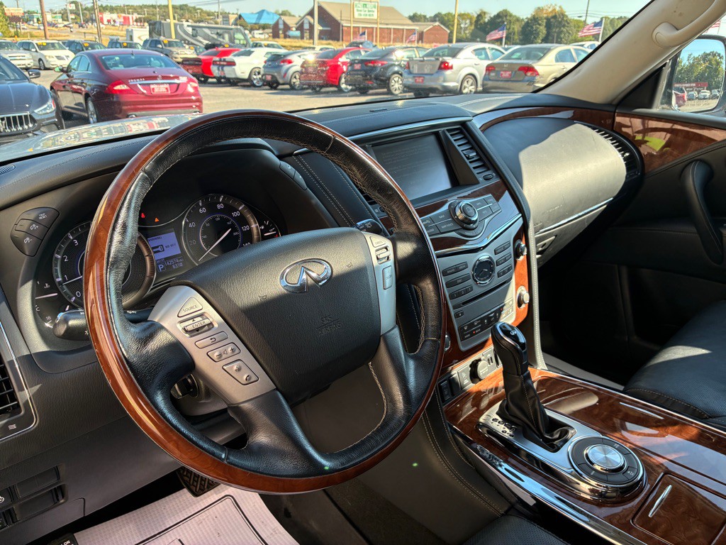 2019 INFINITI QX80 Image 10