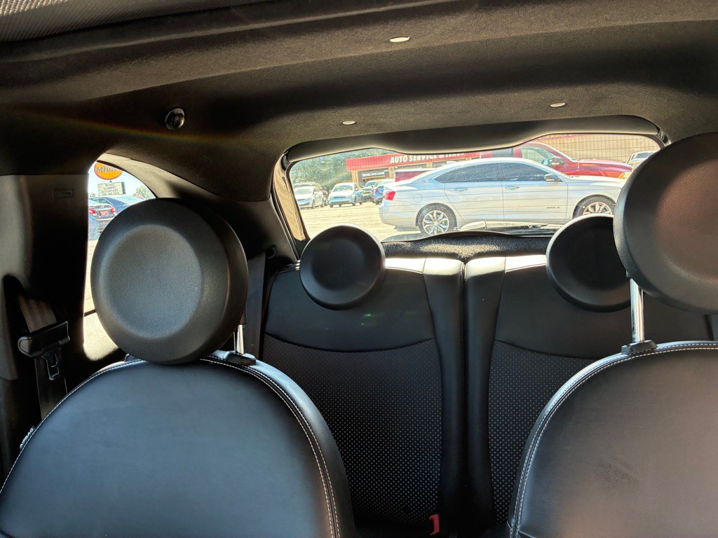 2018 FIAT 500 Image 7