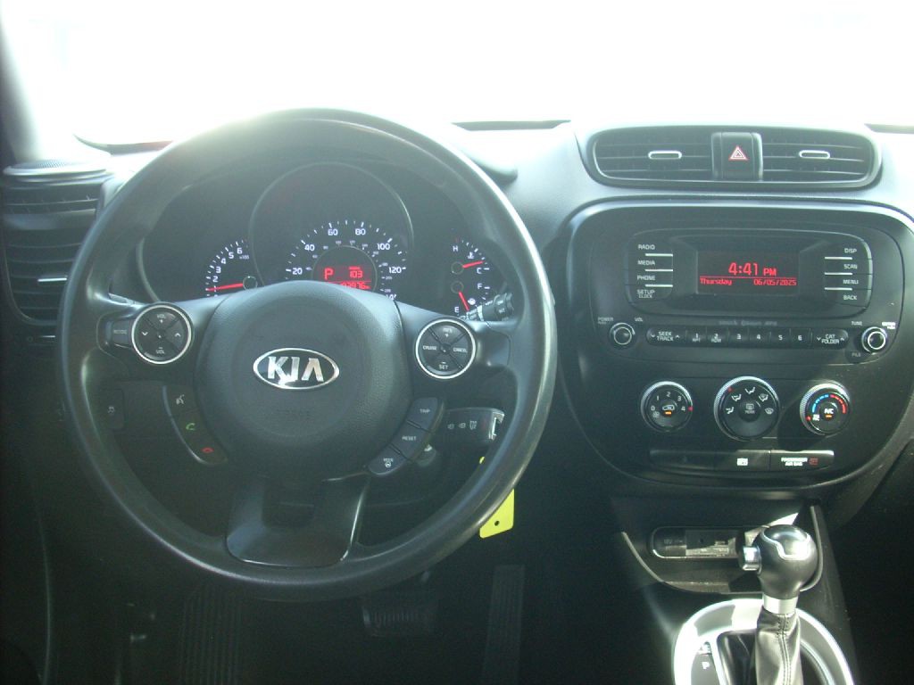 2015 Kia Soul Image 14