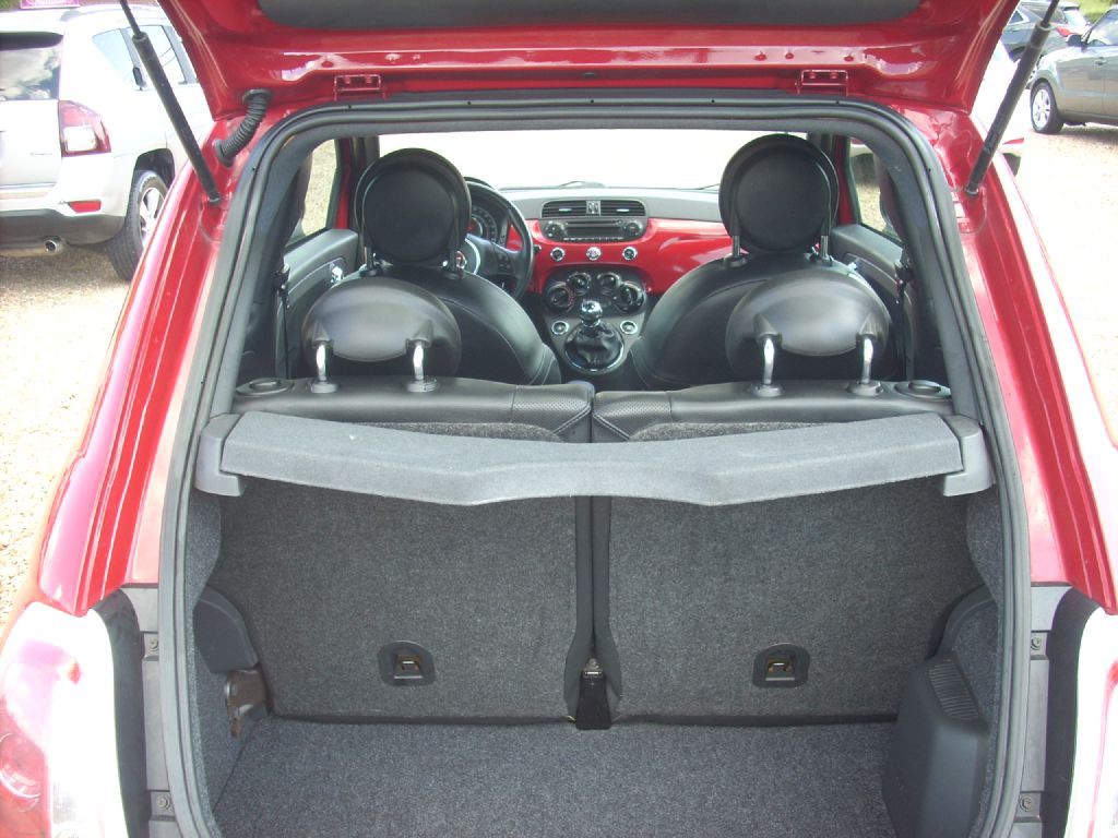2012 FIAT 500 Image 10