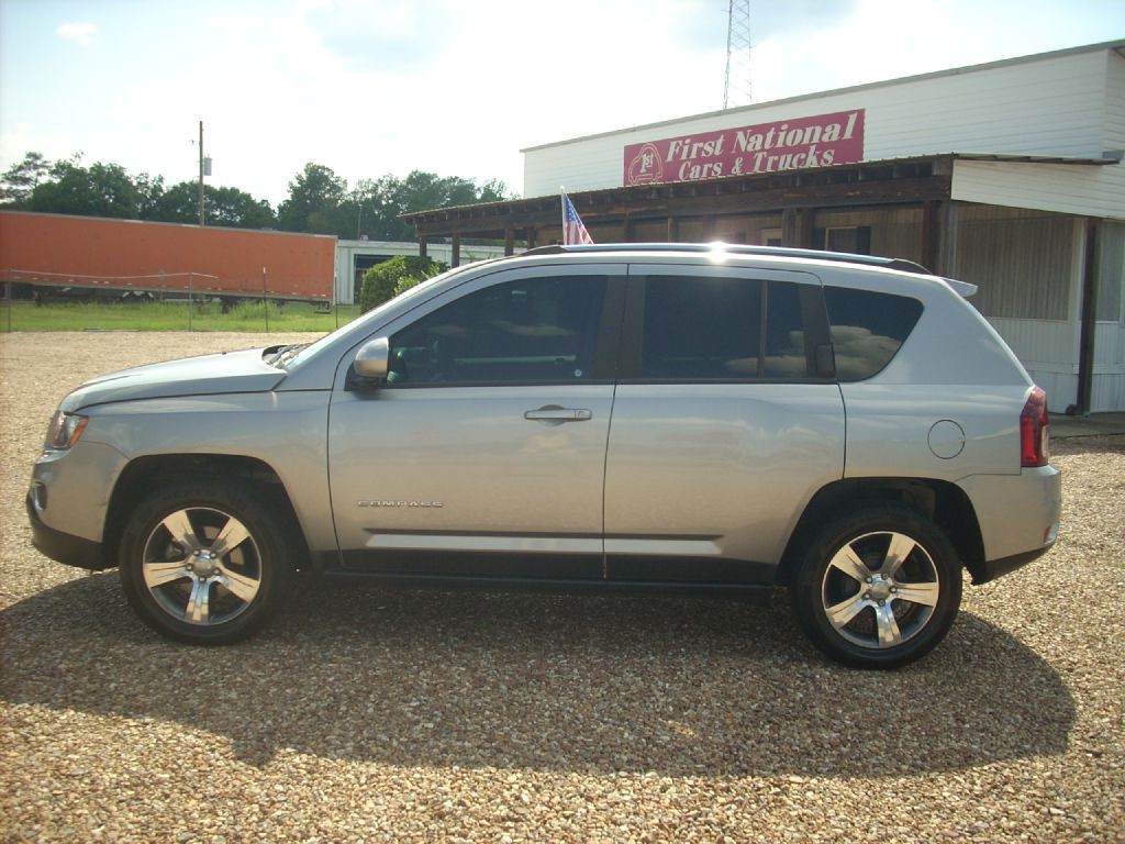 2016 Jeep Compass Image 2
