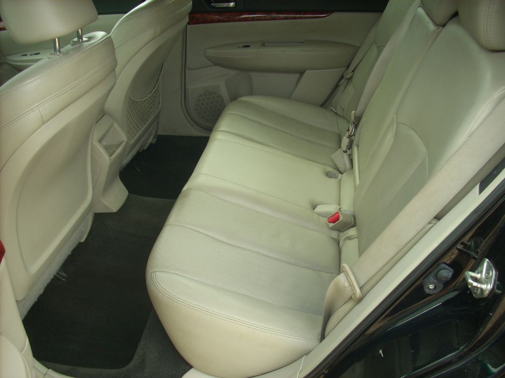 2012 Subaru Outback Image 9