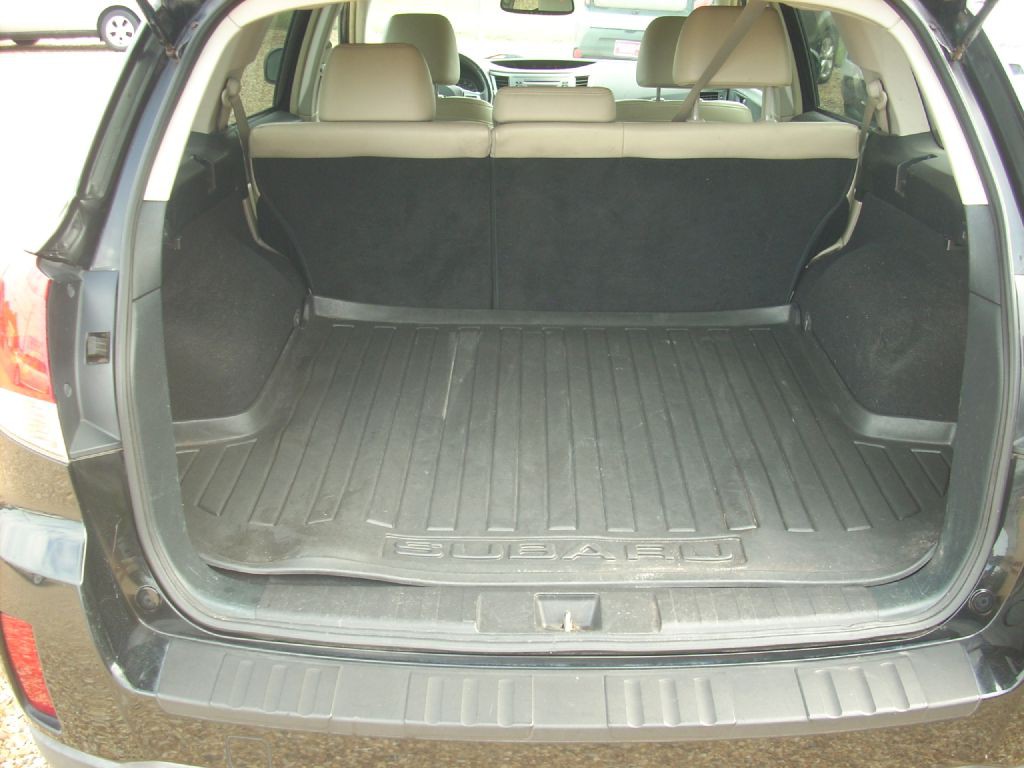 2012 Subaru Outback Image 10
