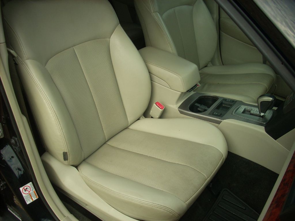 2012 Subaru Outback Image 12