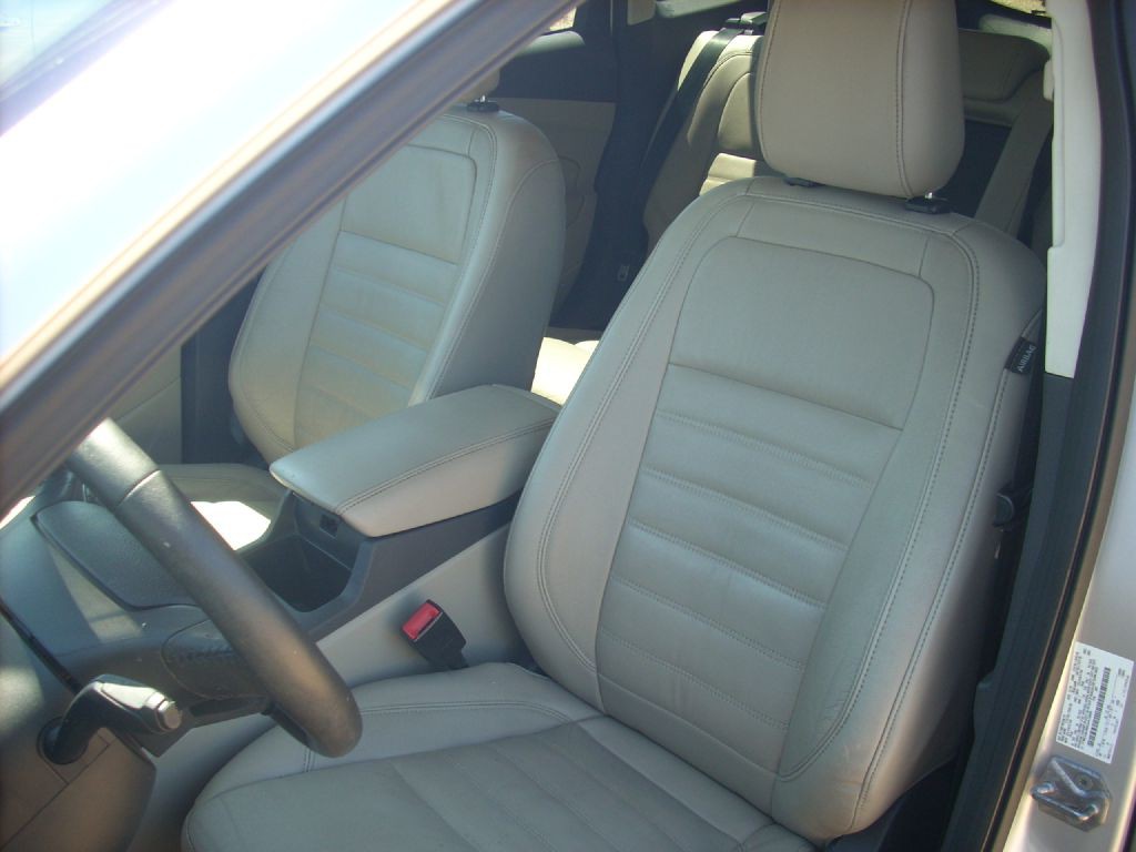 2019 Ford Escape Image 9