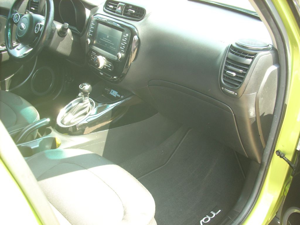 2017 Kia Soul Image 15