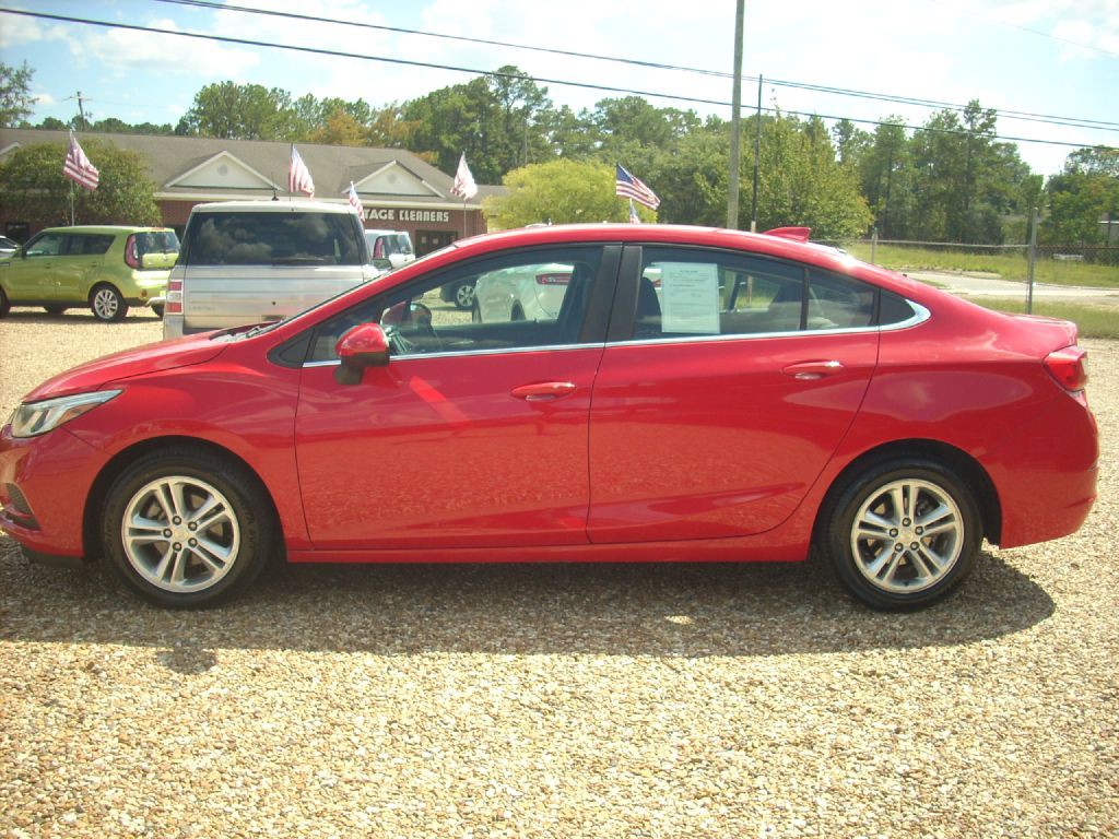 2017 Chevrolet Cruze Image 3