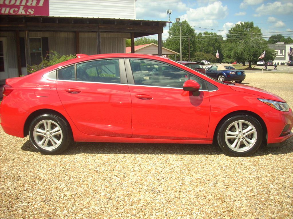 2017 Chevrolet Cruze Image 6